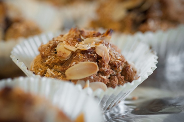 Paleo Recipe - Paleo Almond Crumble Muffins